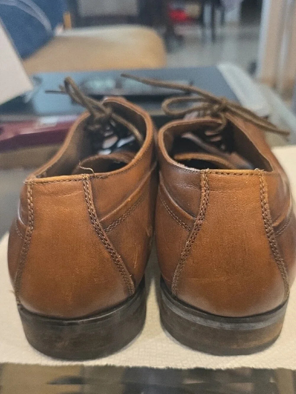 Men's Tan Leather Lace-Up Derby Oxfords
